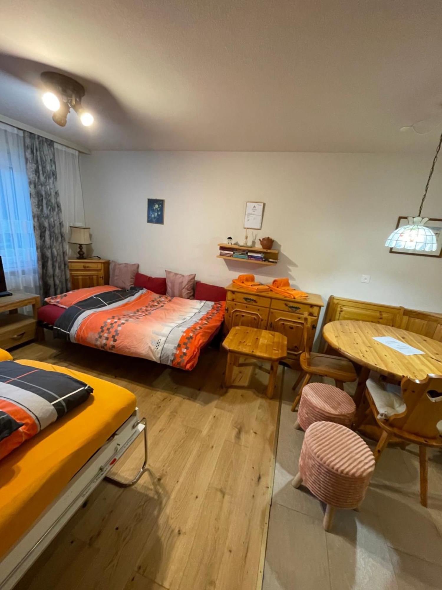 Appartement Montanji 11 à Loèche-les-Bains Extérieur photo