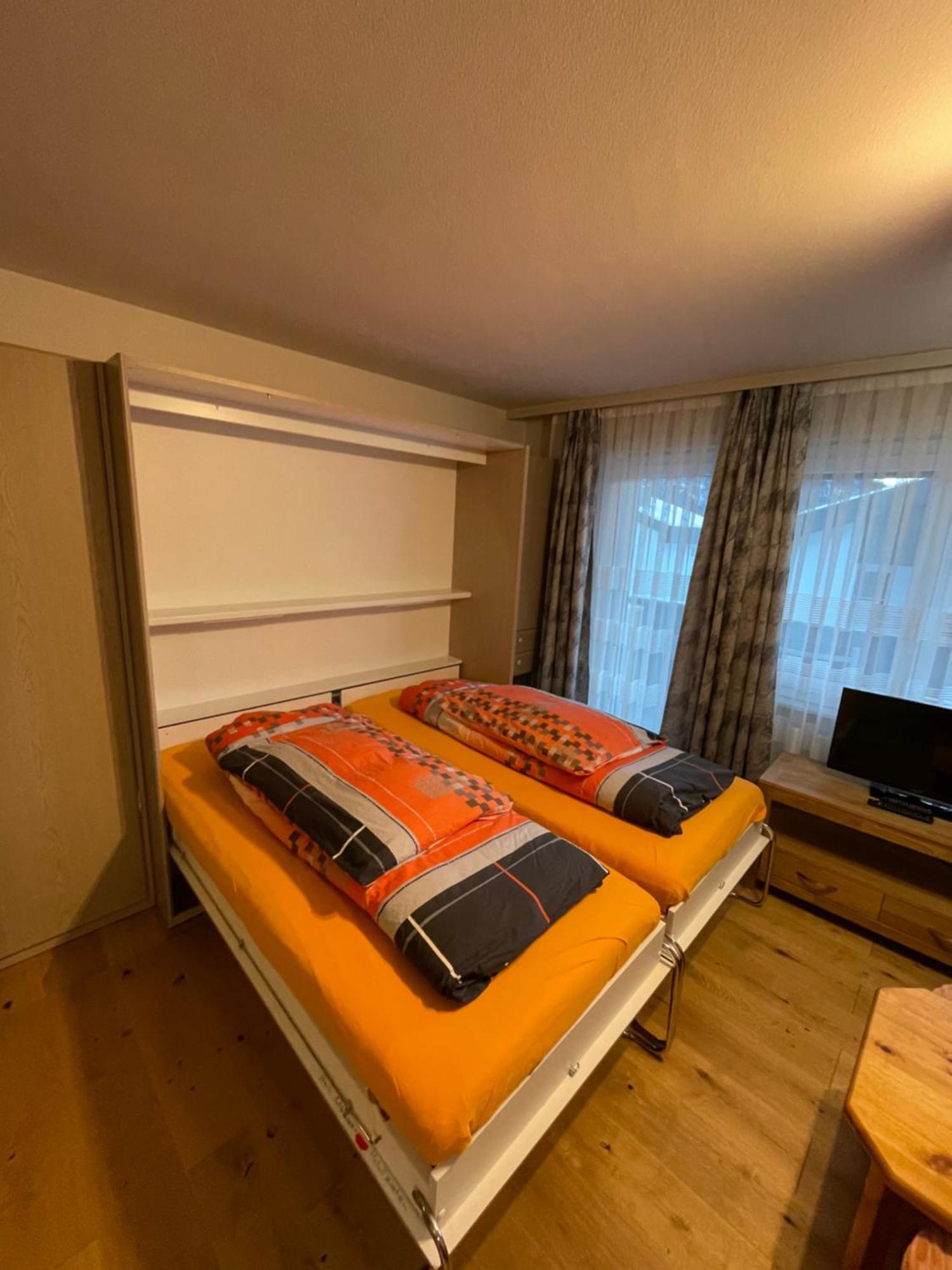 Appartement Montanji 11 à Loèche-les-Bains Extérieur photo